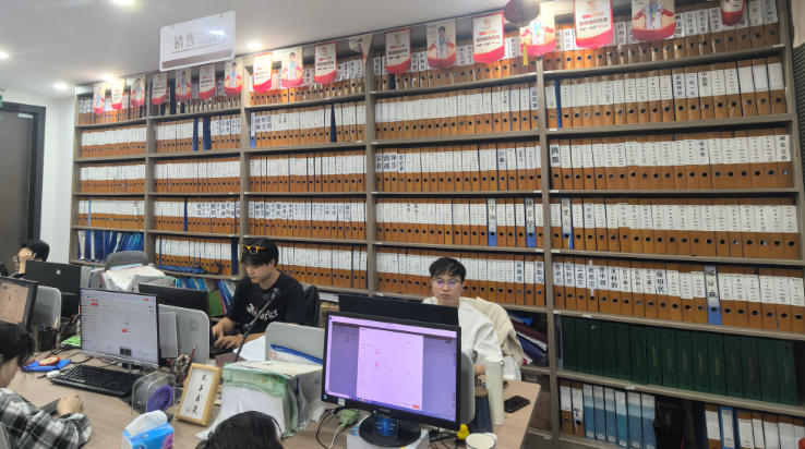 育君财税客户资料架
